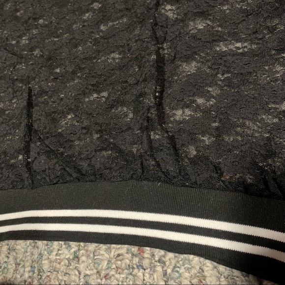 Black hooded sheer lace short sleeve top - Picture 2 of 3